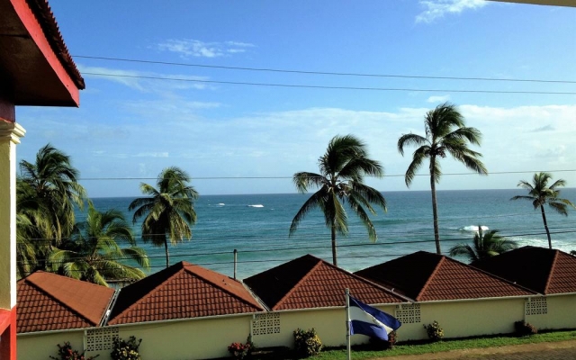 hotel sunrise -corn island-