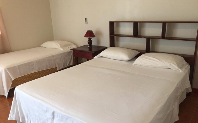 hotel sunrise -corn island-