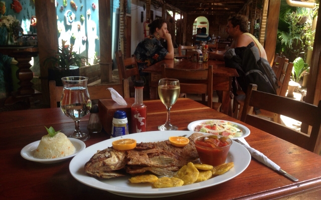 restaurante los ranchitos -Restaurantes Ometepe-