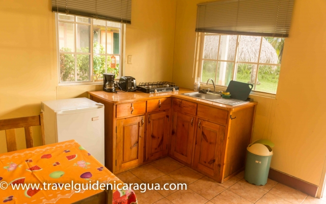 hostal coconut palms -corn island-