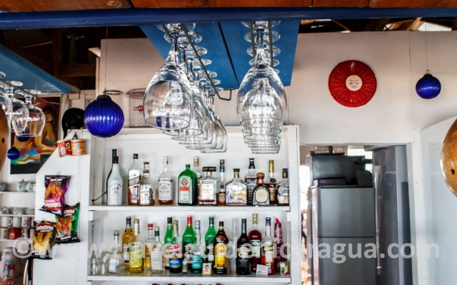cafe desideri -little corn island-