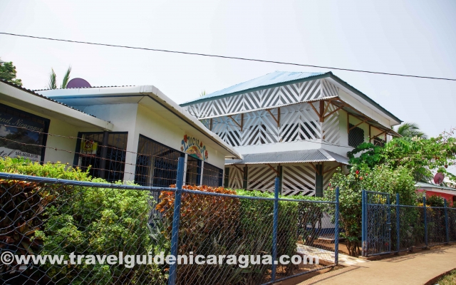 hotel three brothers -little corn island-